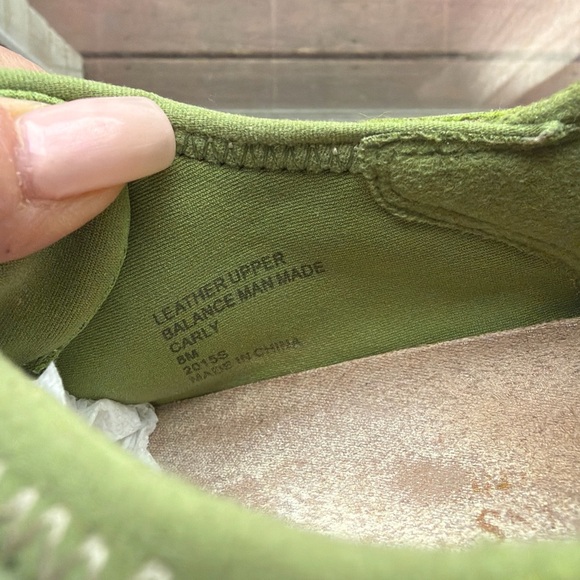 Earth Origins Carly Women's Leather Slip-On Comfort Sneakers Green Size 8M - Picture 2 of 6